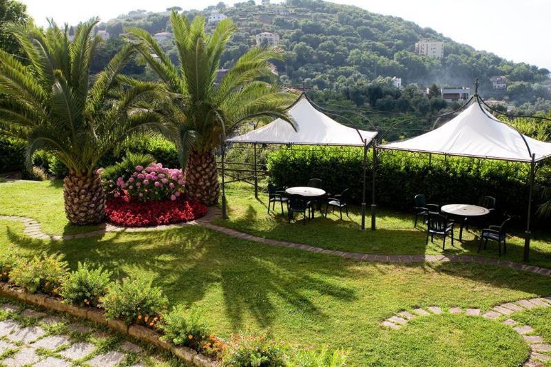 Grand Due Golfi 4* SantʼAgata sui Due Golfi
