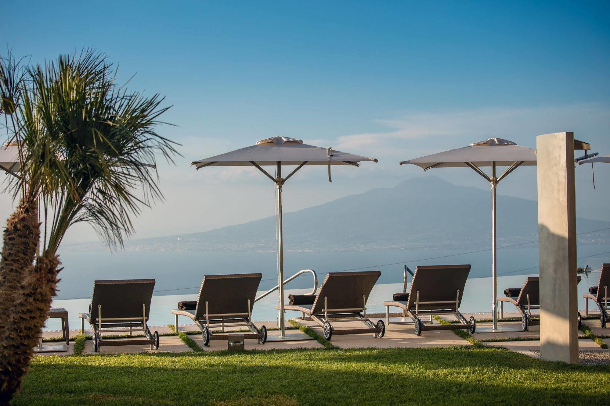 Hotel Grand Due Golfi SantʼAgata sui Due Golfi