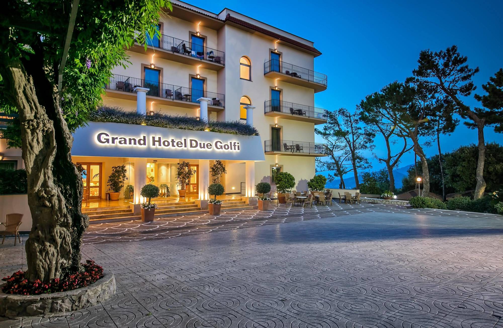 Grand Due Golfi Hotel SantʼAgata sui Due Golfi