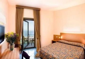 Grand Due Golfi Hotel SantʼAgata sui Due Golfi