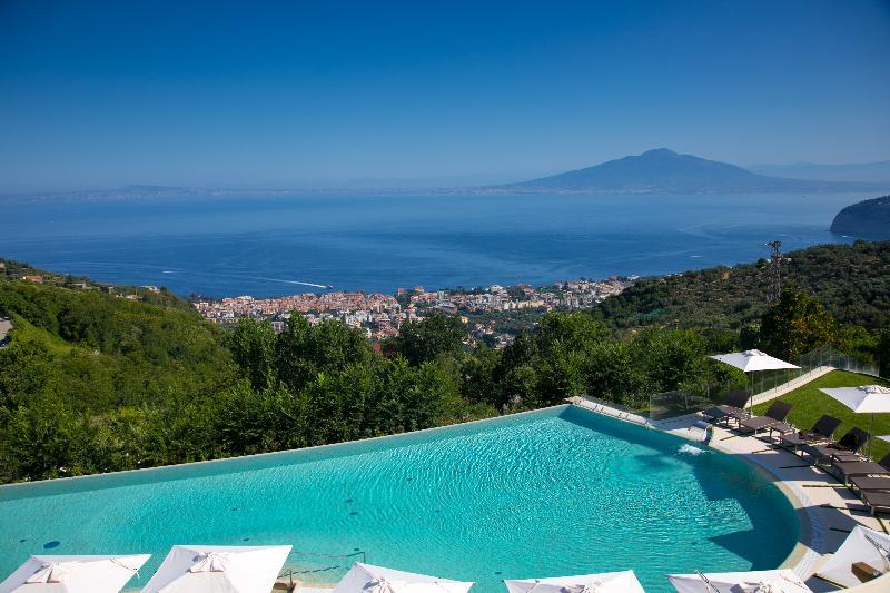 Hotel Grand Due Golfi SantʼAgata sui Due Golfi
